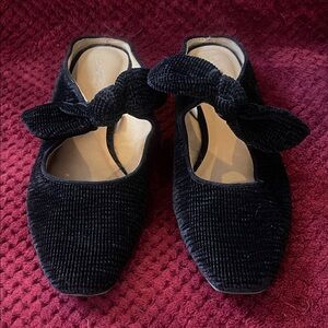 Universal Thread velvety bow tie mules US women’s 8.5